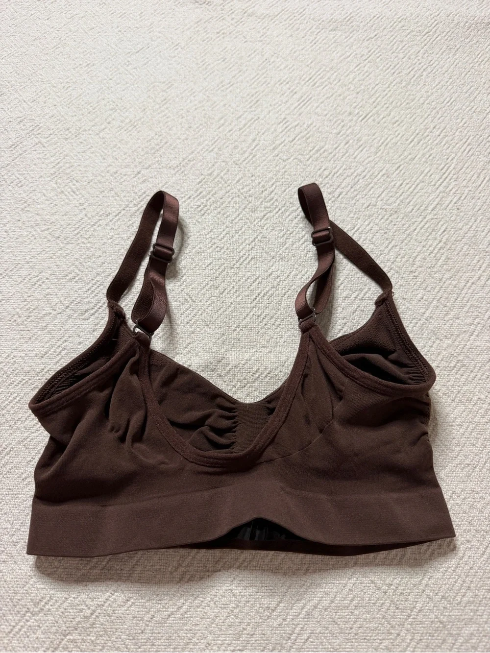 SKIMS Seamless Sculpt Bralette Cocoa Brown S/M - Picture 3 of 4